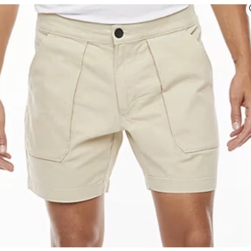 St Johns Bay Men’s Hiking Shorts size 42 Khaki NWT
